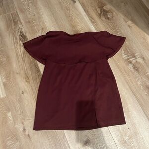 Burgundy Lulus mini dress🩵